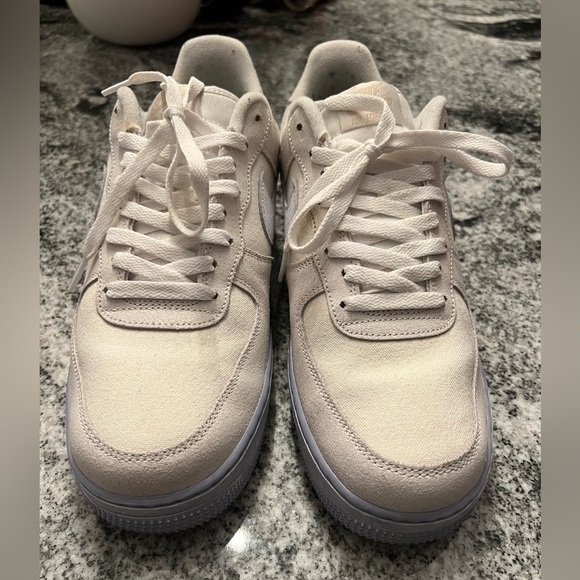 Nike Air Force 1 '07 LV8 EMB 'All-Star - Salt Flats'. Worn once. Men’s size 11. - Picture 2 of 5